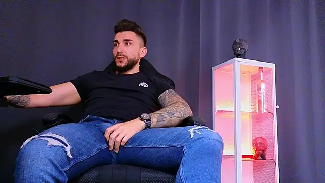 MightyAaron66 online show from 02.14.25