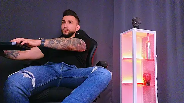 MightyAaron66 online show from 02.16.25