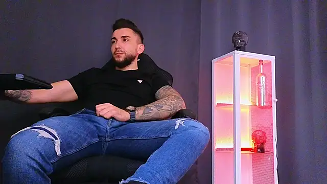 MightyAaron66 online show from 02.16.25