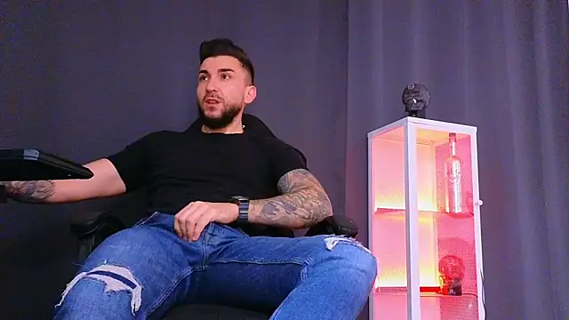 MightyAaron66 online show from 02.18.25