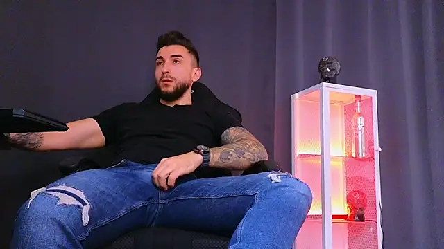 MightyAaron66 online show from 02.18.25