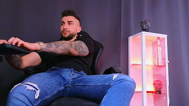 MightyAaron66 online show from 02.19.25