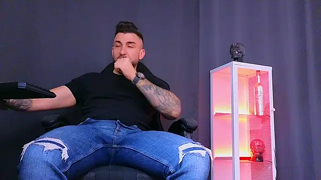 MightyAaron66 online show from 02.20.25