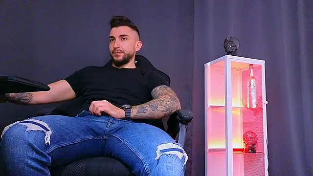 MightyAaron66 online show from 02.20.25