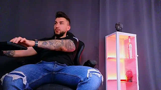 MightyAaron66 online show from 02.28.25