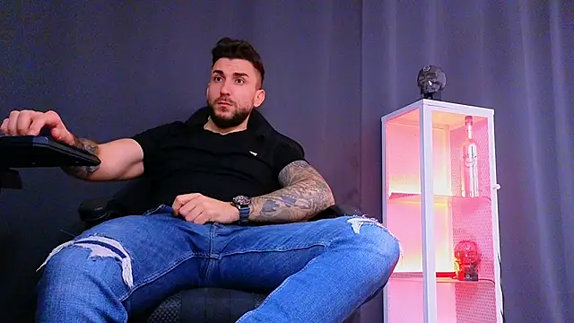 MightyAaron66 online show from 03.03.25