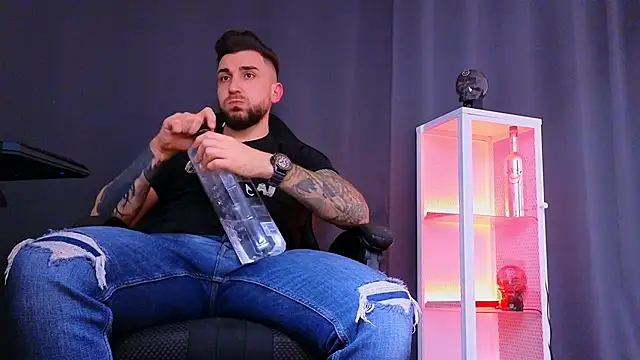 MightyAaron66 online show from 03.11.25