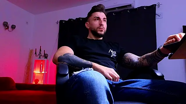 MightyAaron66 online show from 09.29.25