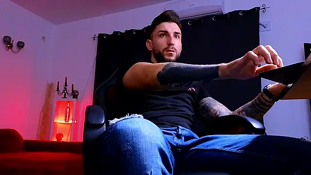 MightyAaron66 online show from 10.03.25