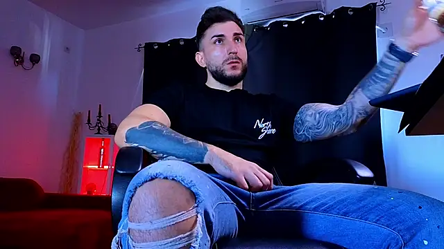 MightyAaron66 online show from 10.28.25