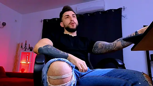 Snapshot of MightyAaron66 chatting on 02.13.26 MightyAaron66 online show from 02.13.26