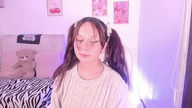 Snapshot of missdaphnee_ chatting on 01.17.25 missdaphnee online show from 01.17.25