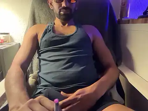 dominanthubby online show from 07.08.26
