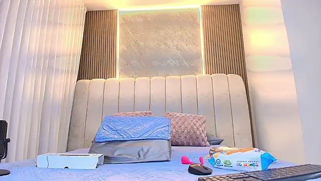 kata hazel online show from 02.20.26