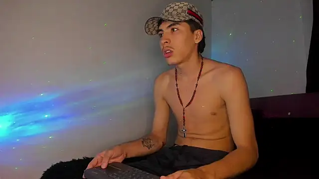 Snapshot of HeellBoy_ chatting on 07.11.26 HeellBoy online show from 07.11.26