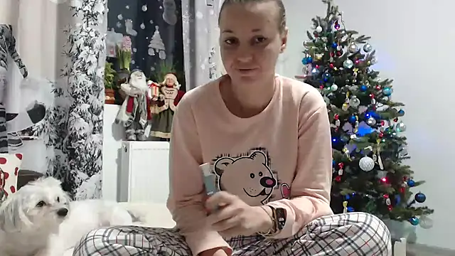 SweetMaddy888 online show from 12.28.24