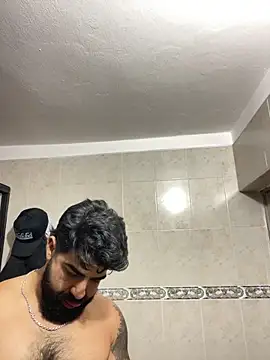 Snapshot of Lyon_vach chatting on 09.25.25 Lyon vach online show from 09.25.25