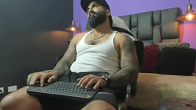 Snapshot of Lyon_vach chatting on 09.26.25 Lyon vach online show from 09.26.25