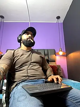 Snapshot of Lyon_vach chatting on 10.01.25 Lyon vach online show from 10.01.25