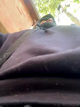 Snapshot of Lyon_vach chatting on 11.02.25 Lyon vach online show from 11.02.25