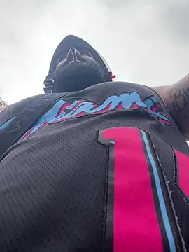 Snapshot of Lyon_vach chatting on 11.04.25 Lyon vach online show from 11.04.25