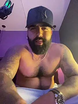 Snapshot of Lyon_vach chatting on 11.09.25 Lyon vach online show from 11.09.25