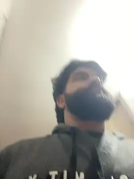 Snapshot of Lyon_vach chatting on 11.10.25 Lyon vach online show from 11.10.25