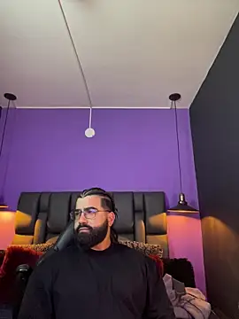 Snapshot of Lyon_vach chatting on 11.18.25 Lyon vach online show from 11.18.25