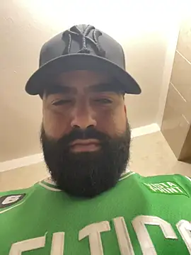 Snapshot of Lyon_vach chatting on 11.20.25 Lyon vach online show from 11.20.25