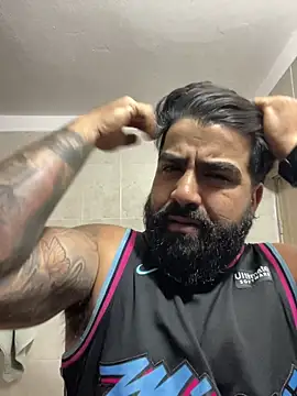 Snapshot of Lyon_vach chatting on 11.22.25 Lyon vach online show from 11.22.25