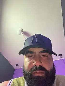 Snapshot of Lyon_vach chatting on 11.26.25 Lyon vach online show from 11.26.25