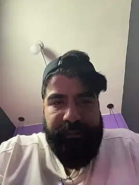 Snapshot of Lyon_vach chatting on 11.28.25 Lyon vach online show from 11.28.25