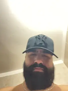 Snapshot of Lyon_vach chatting on 11.30.25 Lyon vach online show from 11.30.25