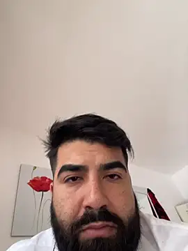 Snapshot of Lyon_vach chatting on 12.15.25 Lyon vach online show from 12.15.25