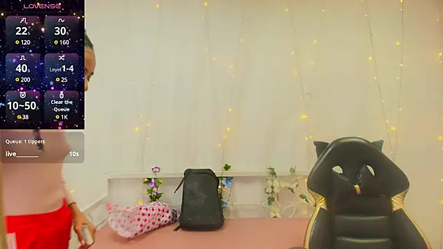 Snapshot of Abigail_Wilson_ chatting on 12.07.24 Abigail Wilson online show from 12.07.24