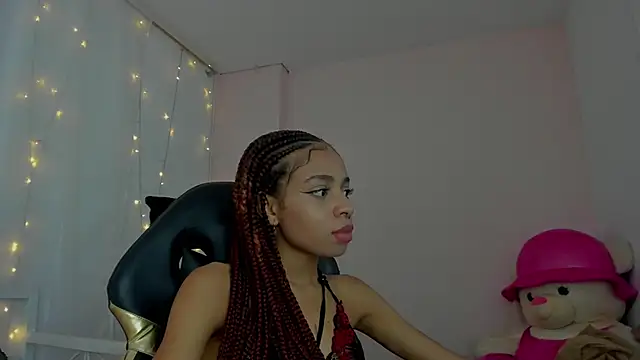 Snapshot of Abigail_Wilson_ chatting on 01.04.25 Abigail Wilson online show from 01.04.25