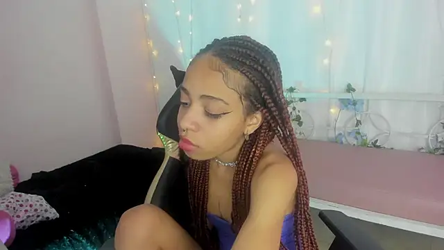 Snapshot of Abigail_Wilson_ chatting on 01.22.25 Abigail Wilson online show from 01.22.25