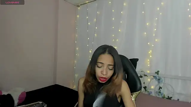 Snapshot of Abigail_Wilson_ chatting on 01.31.25 Abigail Wilson online show from 01.31.25