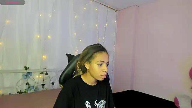 Snapshot of Abigail_Wilson_ chatting on 02.03.25 Abigail Wilson online show from 02.03.25