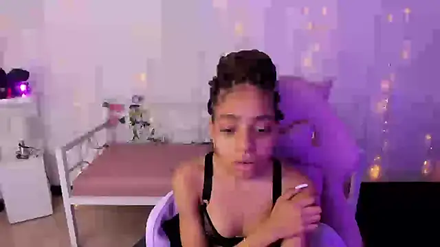 Snapshot of Abigail_Wilson_ chatting on 02.17.25 Abigail Wilson online show from 02.17.25