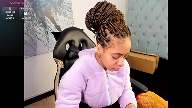 Snapshot of Abigail_Wilson_ chatting on 03.04.25 Abigail Wilson online show from 03.04.25