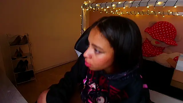 Snapshot of Abigail_Wilson_ chatting on 03.22.25 Abigail Wilson online show from 03.22.25