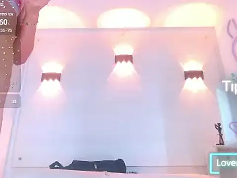 Snapshot of Molly_Spears chatting on 02.22.25 Molly Spears online show from 02.22.25