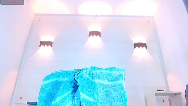 Snapshot of Molly_Spears chatting on 03.15.25 Molly Spears online show from 03.15.25