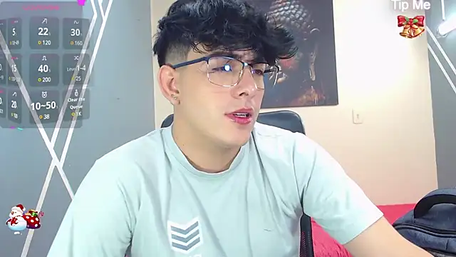 Snapshot of nolan_twink1 chatting on 12.26.24 nolan twink1 online show from 12.26.24