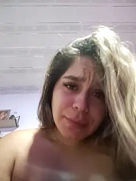 LaurenWelly  online show from 09.22.25