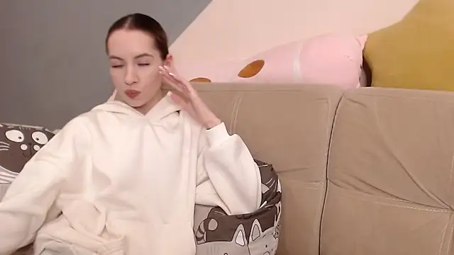 Snapshot of AmbrielHailey chatting on 05.01.26 AmbrielHailey online show from 05.01.26