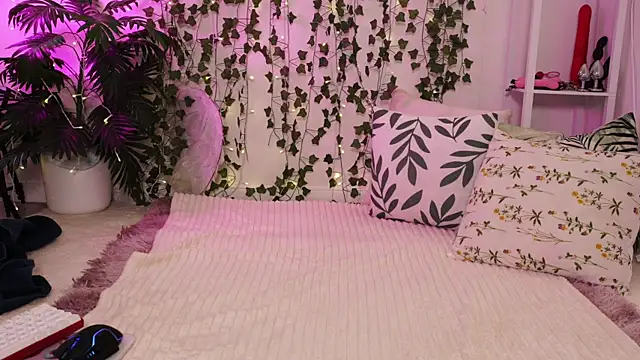 MonicaAsis online show from 04.18.26