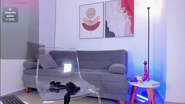 sofiiajones online show from 04.19.26