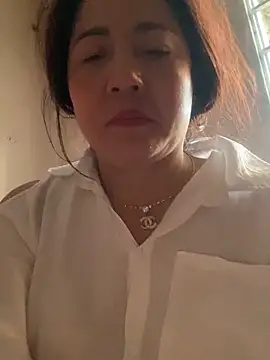 Snapshot of Cesywet chatting on 03.16.25 Cesywet online show from 03.16.25